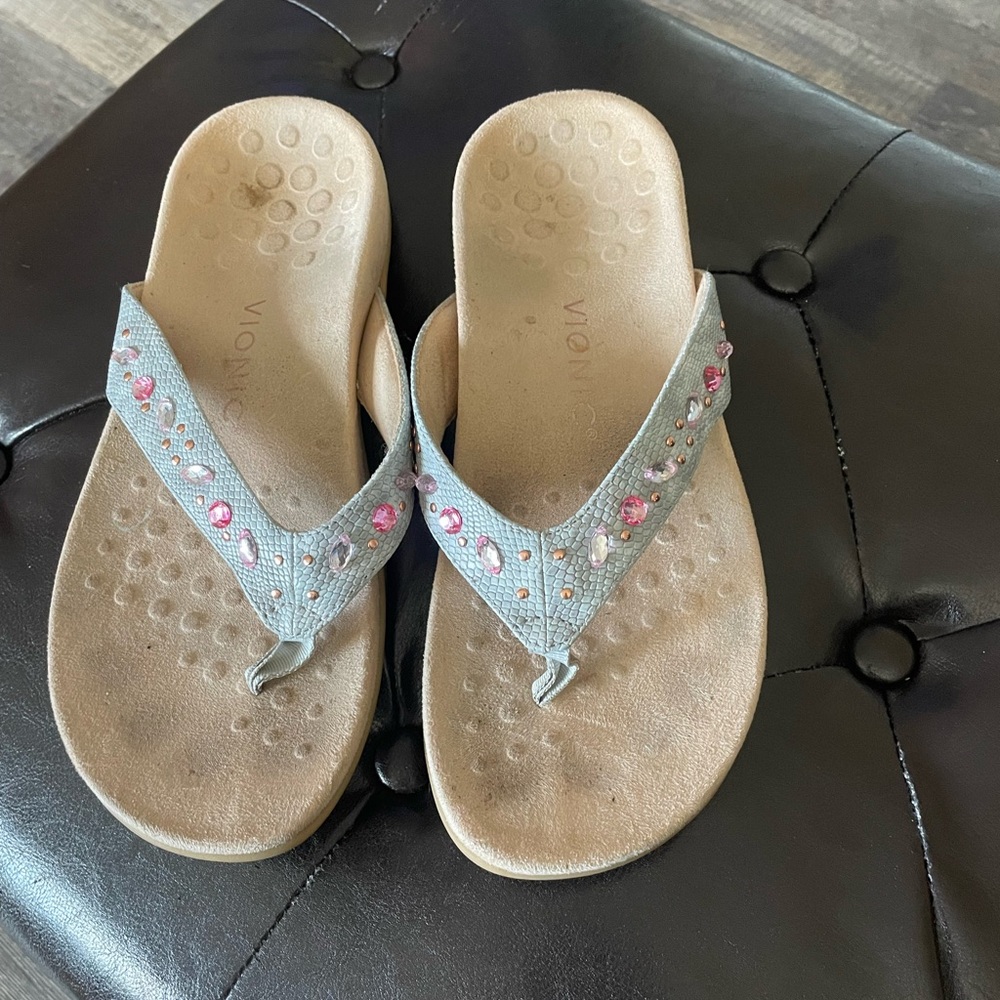 Vionic Lucia grey with jeweled straps